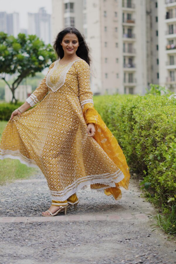 Yellow Georgette Fully embroidered Anarkali Suit with Embroidered Pants & Dupatta - Image 3